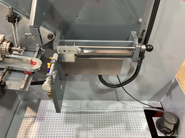 Sistema de refrigeração para a máquina de afiação de serras circulares ELITE GBT 750