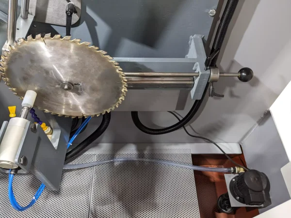 Sistema de refrigeração para máquina de afiação de serras circulares ELITE modelo SVG 750